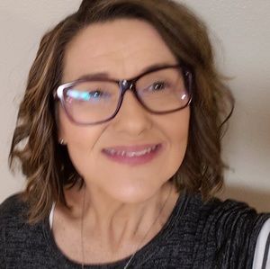 Meet your Posher, Paula